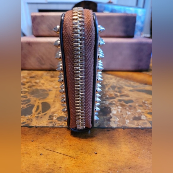 CHRISTIAN LOUBOUTIN LONG WALLET - Picture 16 of 16